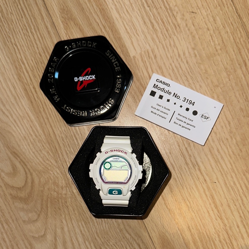 Casio G-Shock G-LIDE White Digital Watch - Picture 3 of 7